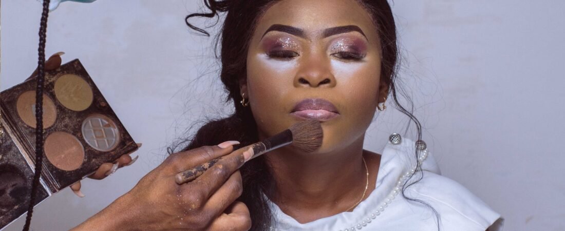 How To Master The Soft Glam Makeup Look