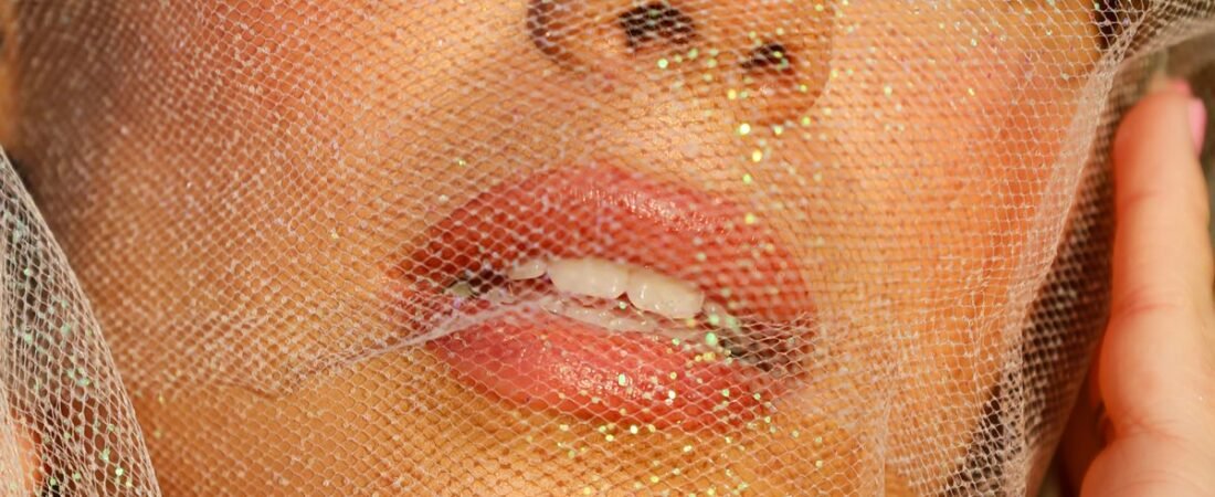 How To Add Glitter To Your Bridal Eye Makeup