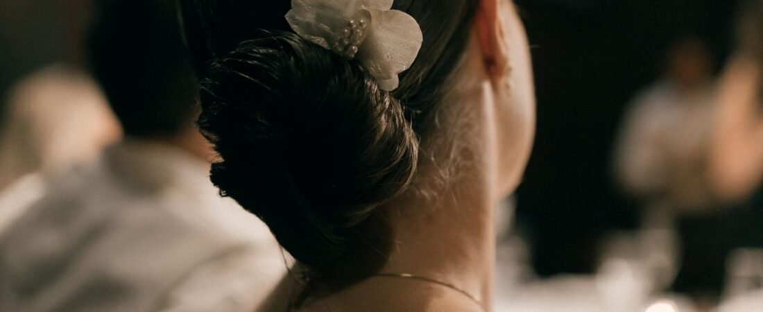 Easy Updo Ideas For Wedding Guests