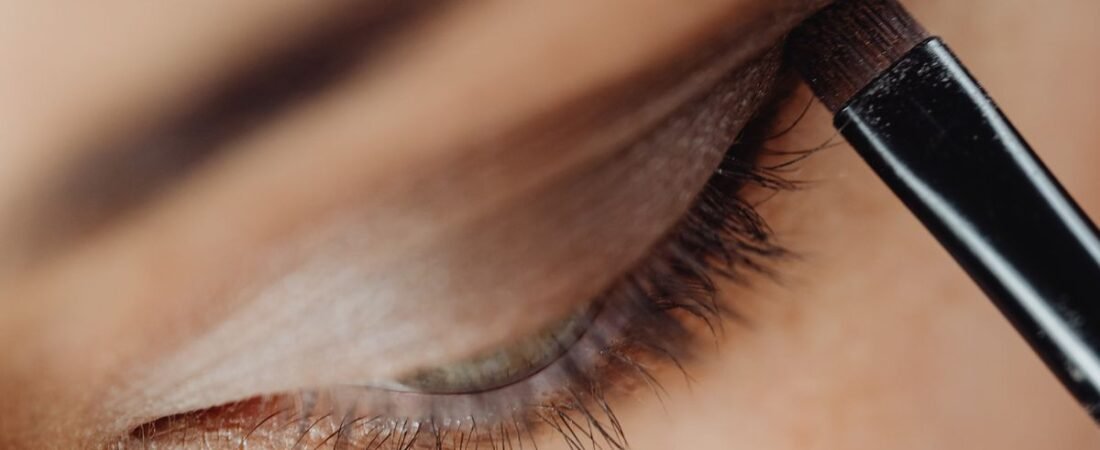 The Eye Makeup Techniques Every Beginner Should Know