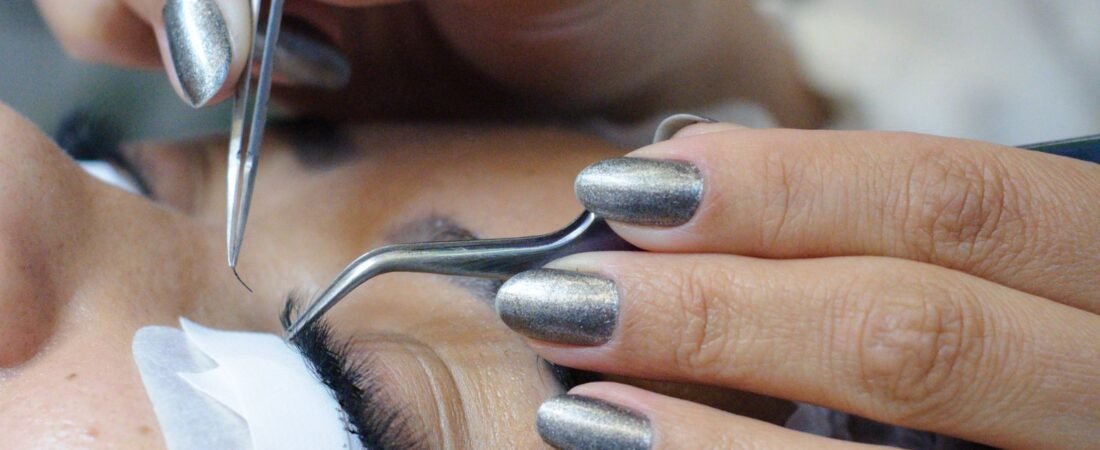 A Makeup Artist’s Guide To Permanent Eyelash Extensions
