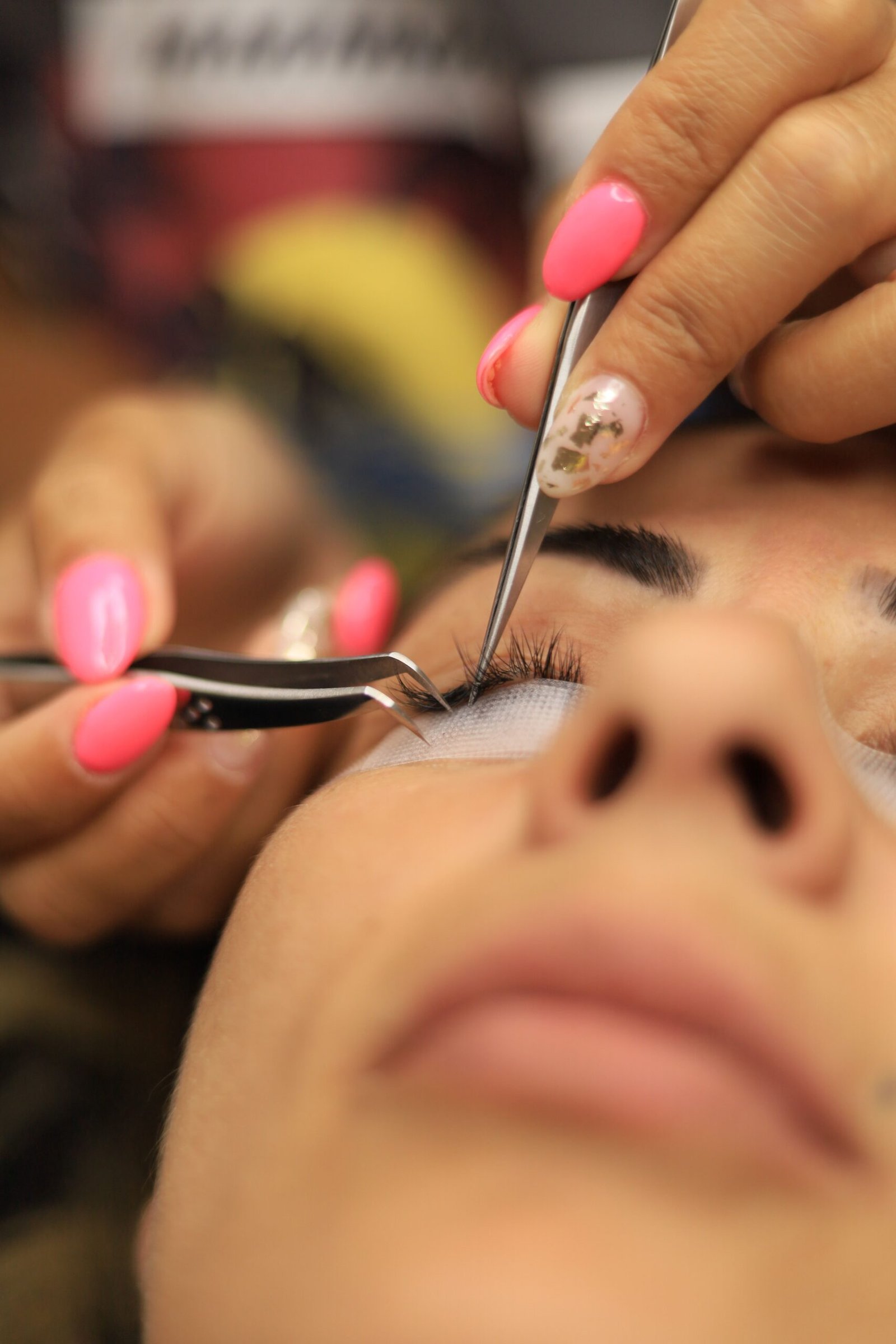 Kiss Eyelash Glue: A Makeup Artist’s Honest Take