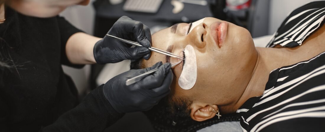 How Much Does Eyelash Extension Rates Really Cost?