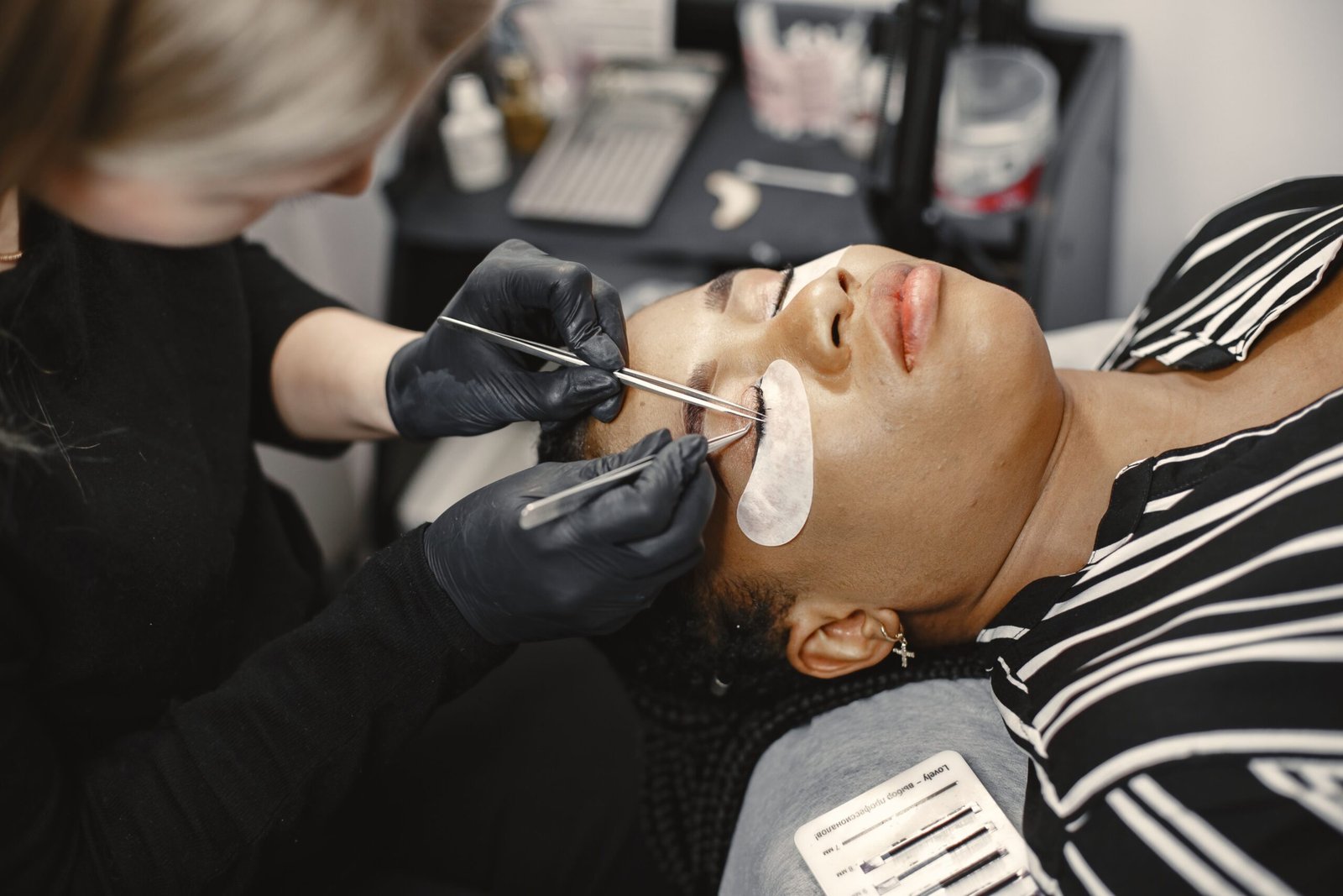 How Much Does Eyelash Extension Rates Really Cost?