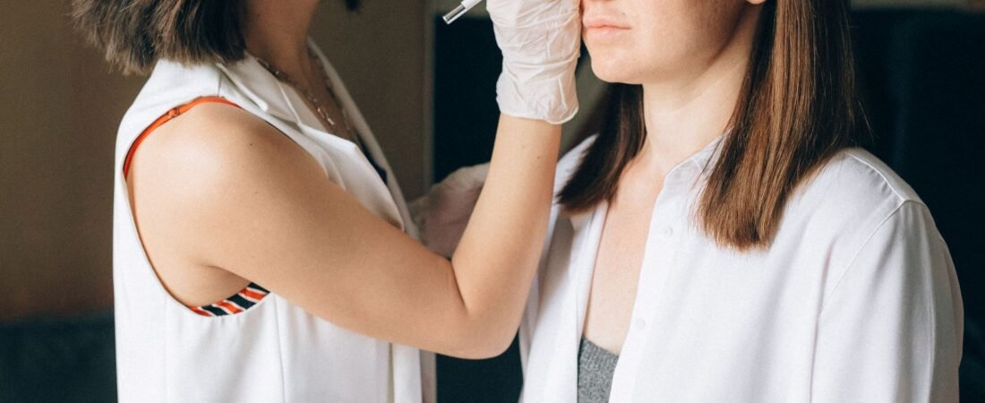 Bobbi Brown Vitamin Enriched Face Base: A Makeup Artist’s Honest Take