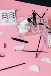 What You Should Know About Self Adhesive Eyelashes