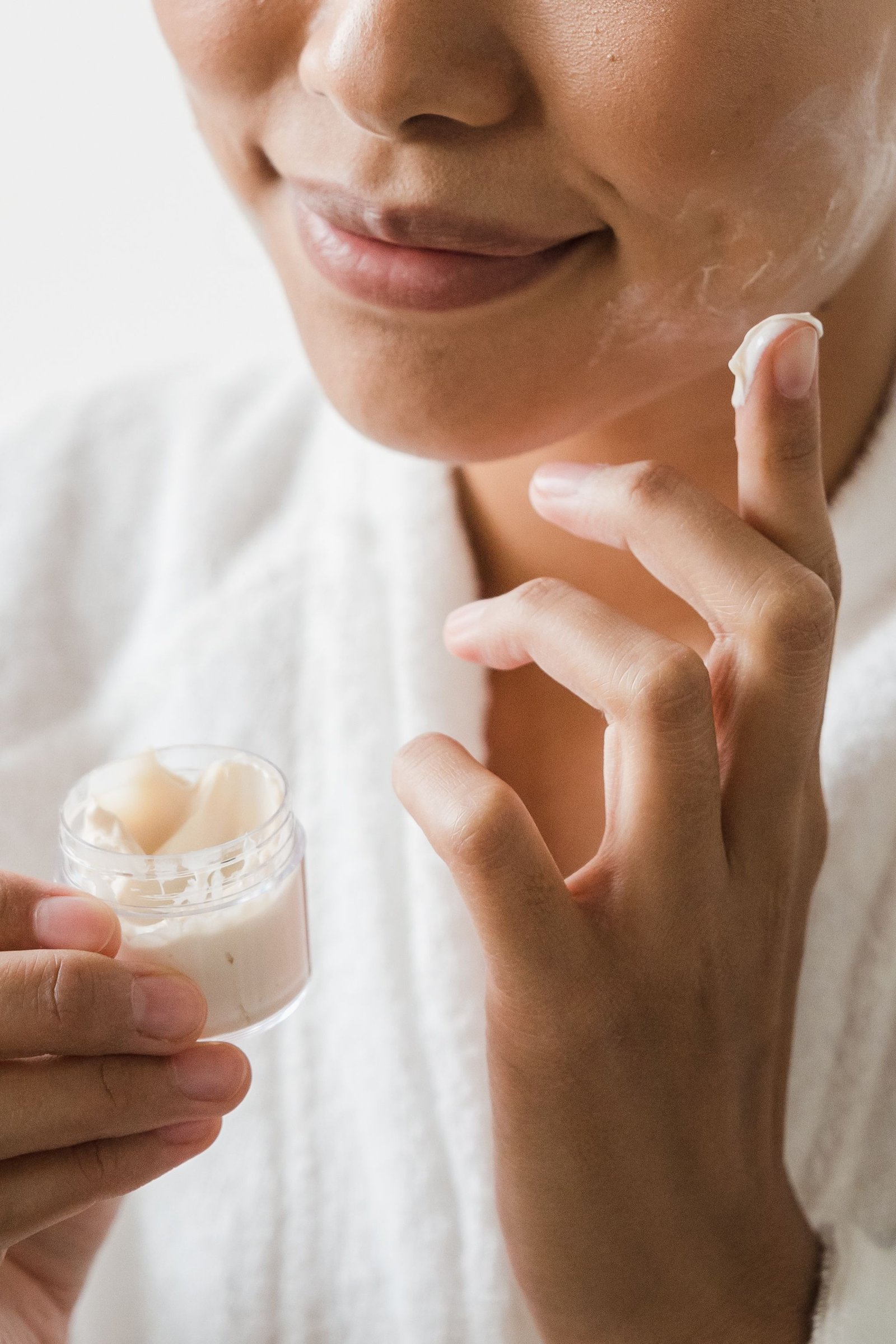 Bobbi Brown Hydrating Face Cream applied as part of a pre-makeup skincare routine